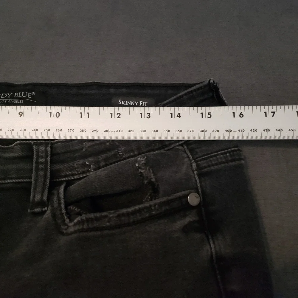 Judy Blue Skinny Jeans Womens 11/30 Black‎ Distressed Buffalo Plaid Patch